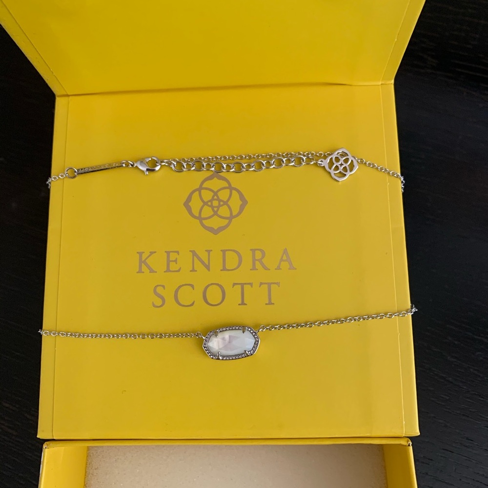 Kendra Scott Elisa necklace, mother of pearl